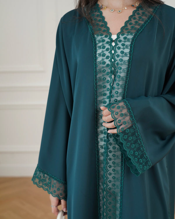 Dana teal green