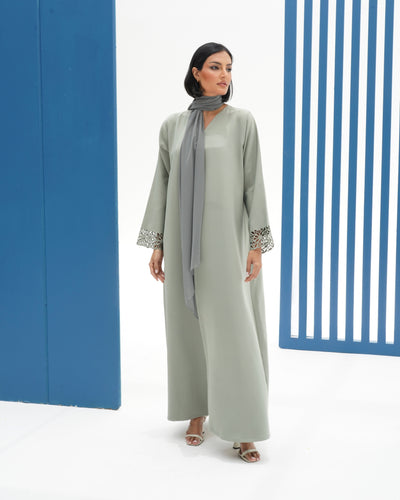 Lamis shy green